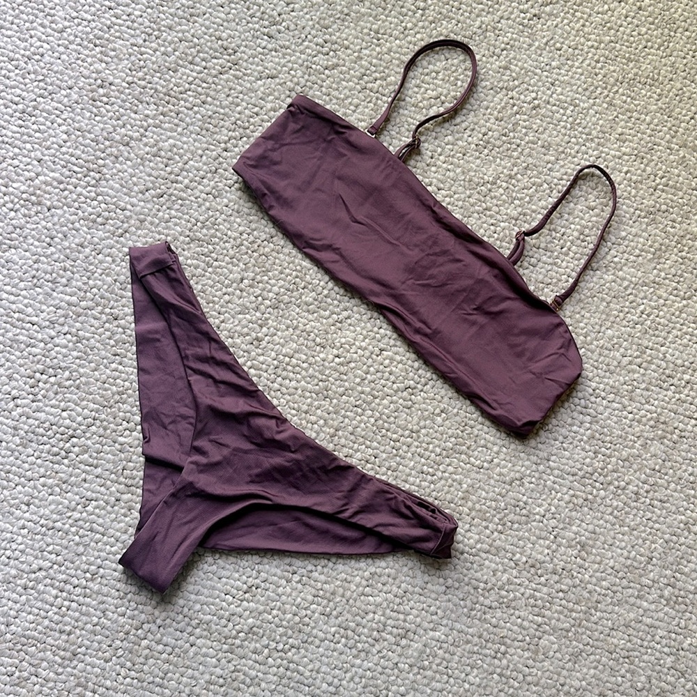 Frankie’s Bikinis Lavender Haze top and cheeky bottom Size Medium